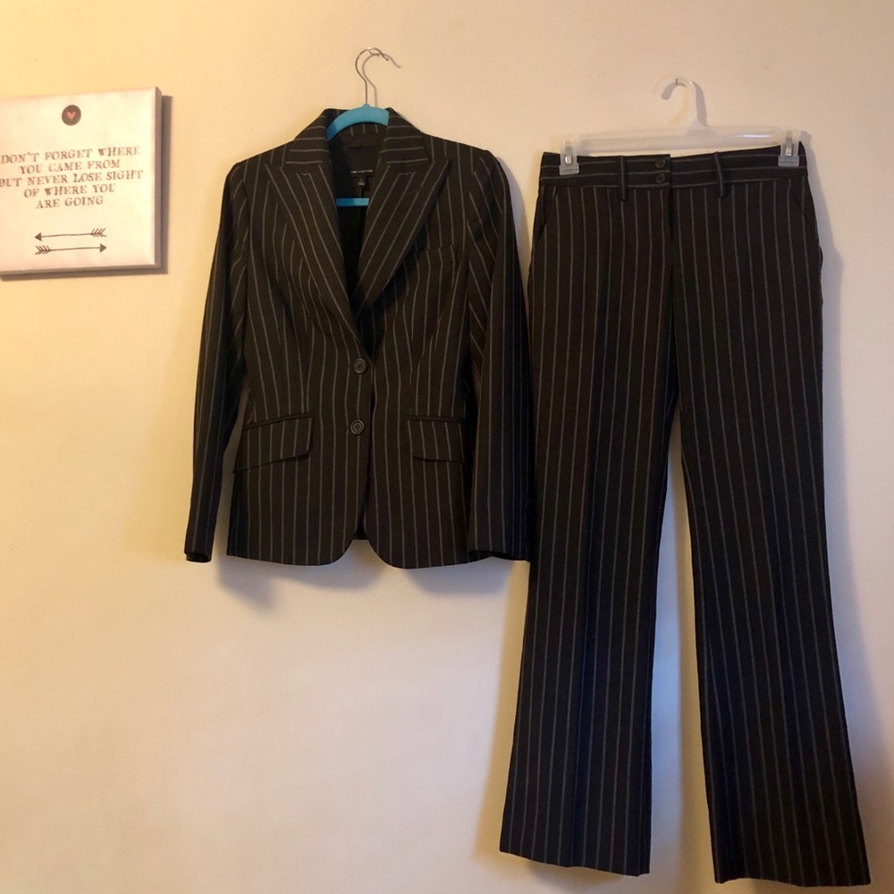 🎉 The Limited Pinstripe Women’s Suit / Price Drop